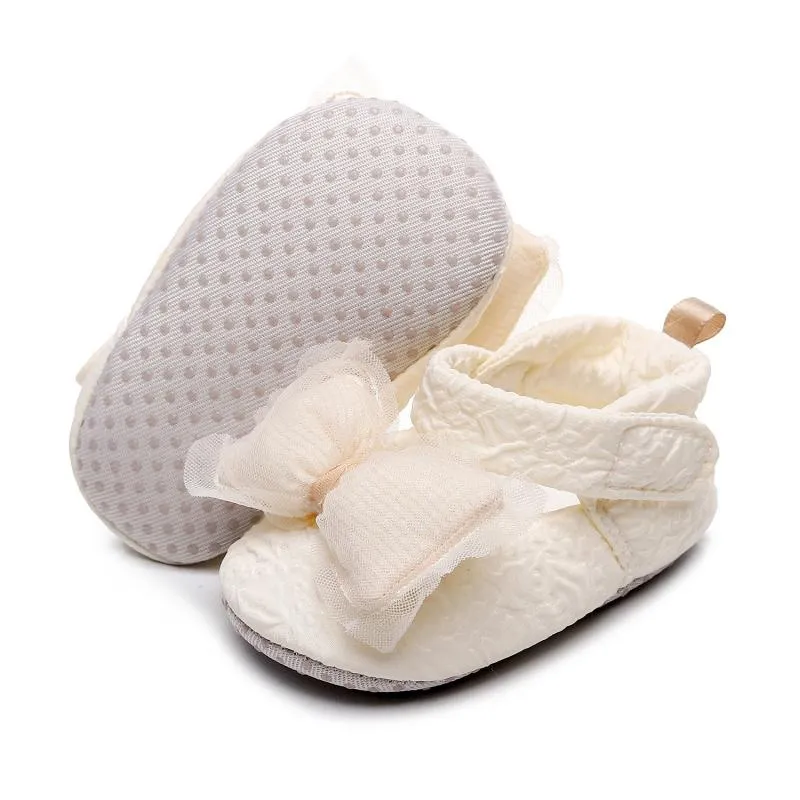 (0-18M)Embossed Bow Princess Soft Shoes