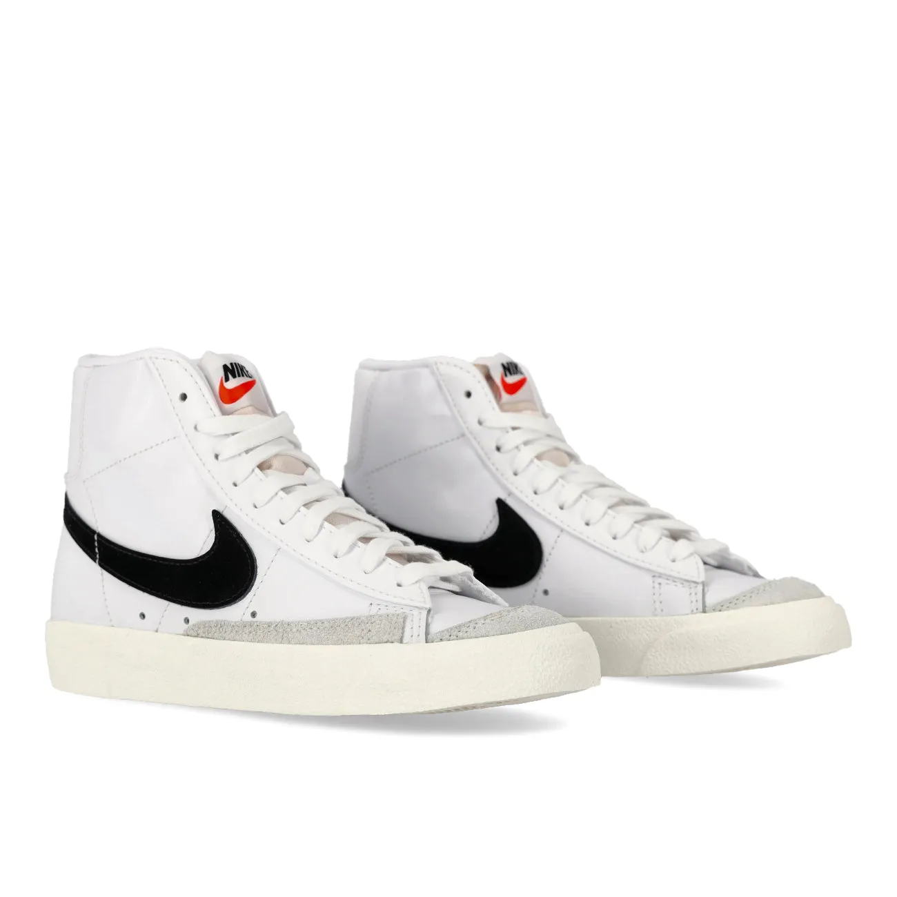 Blazer Mid 77