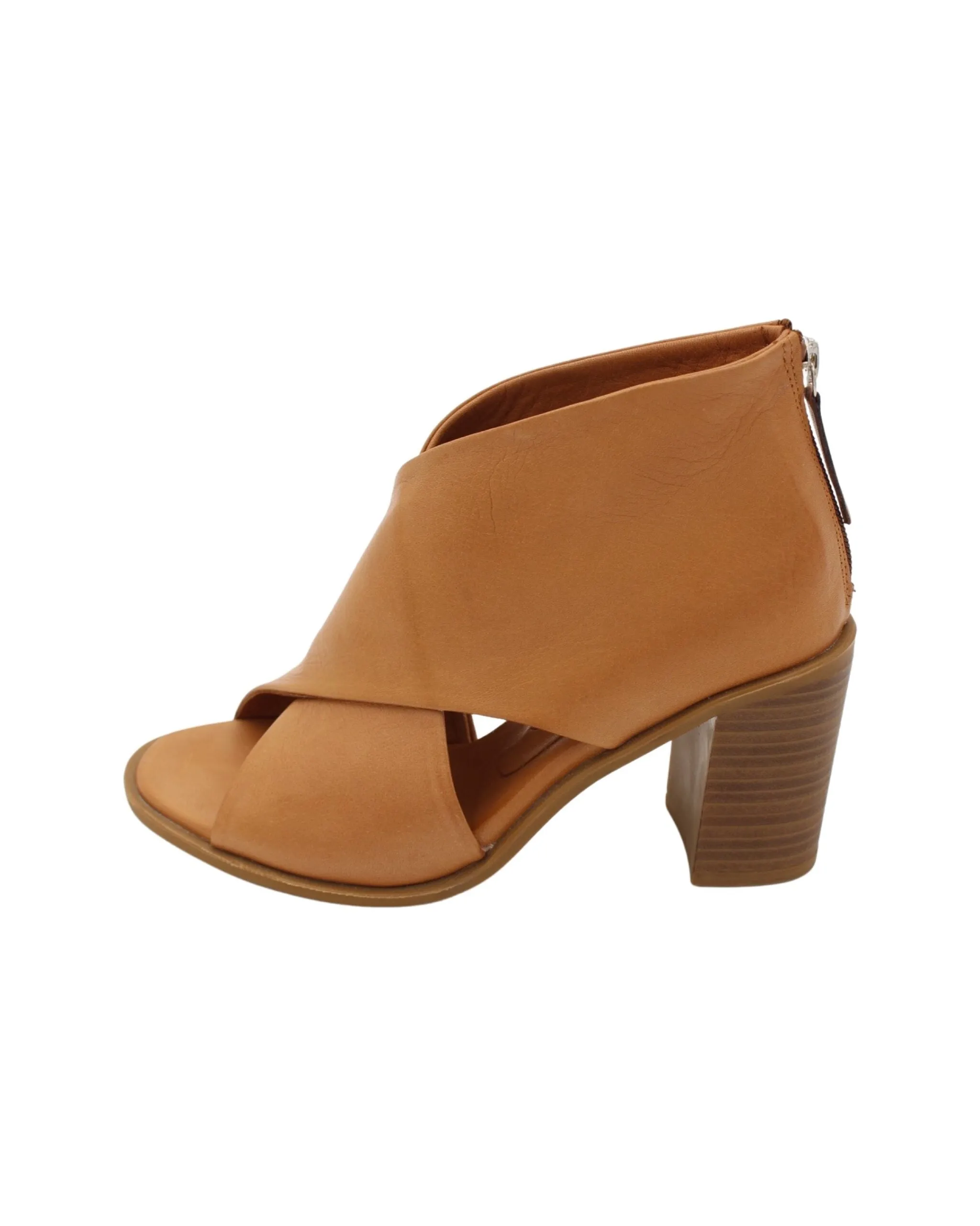 Carmela tan shoe 160770