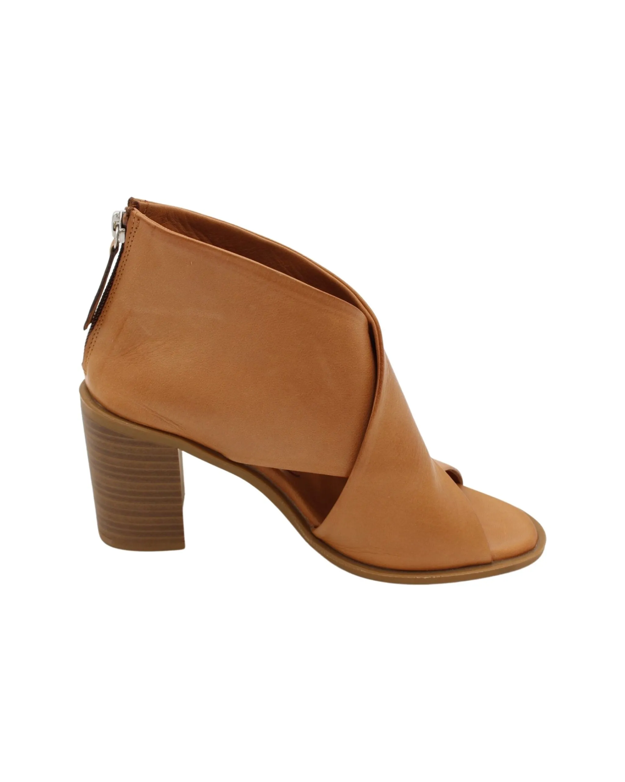 Carmela tan shoe 160770