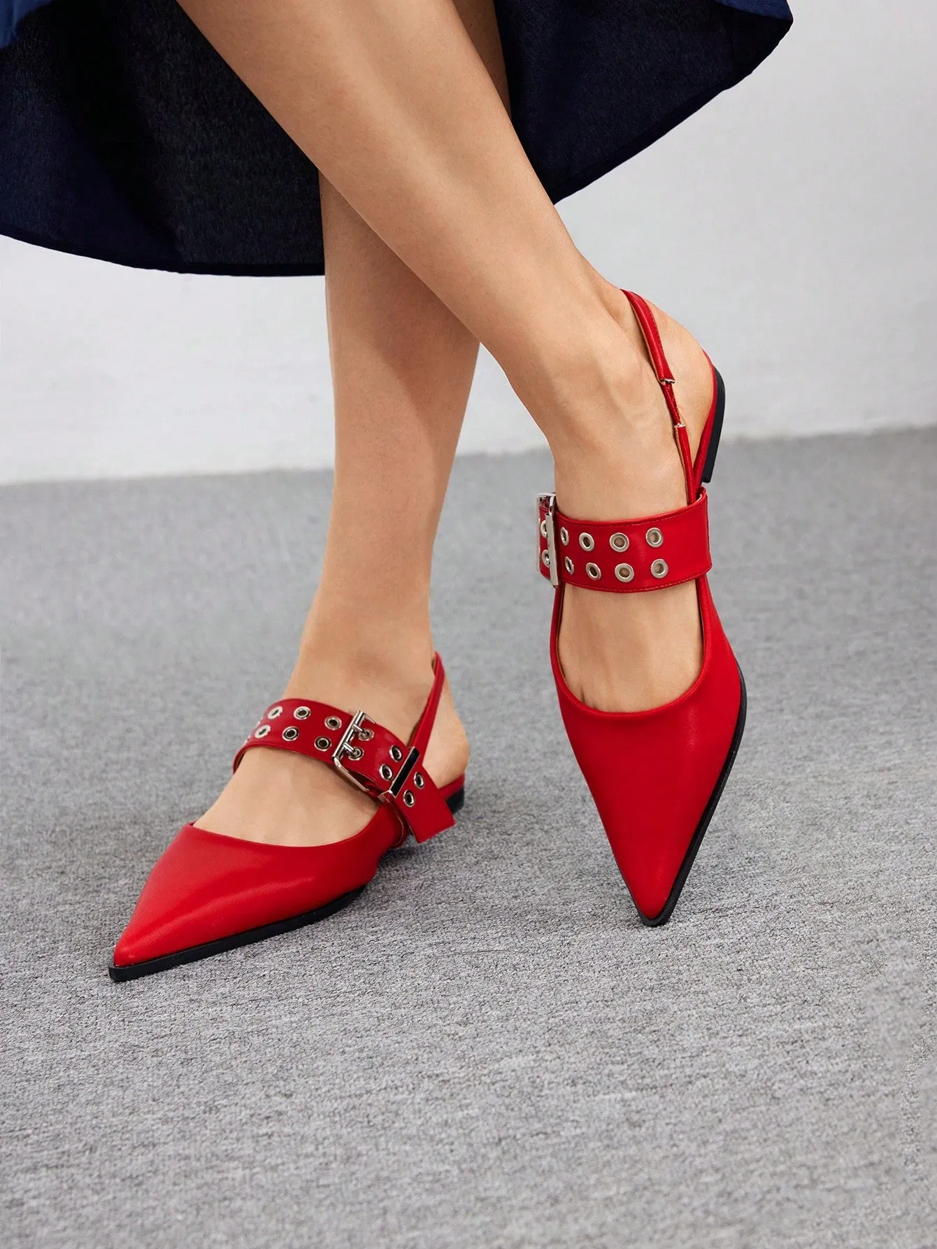 CUCCOO BIZCHIC Fashionable Red Pointed Toe Buckled Backless Flat Shoes For Women