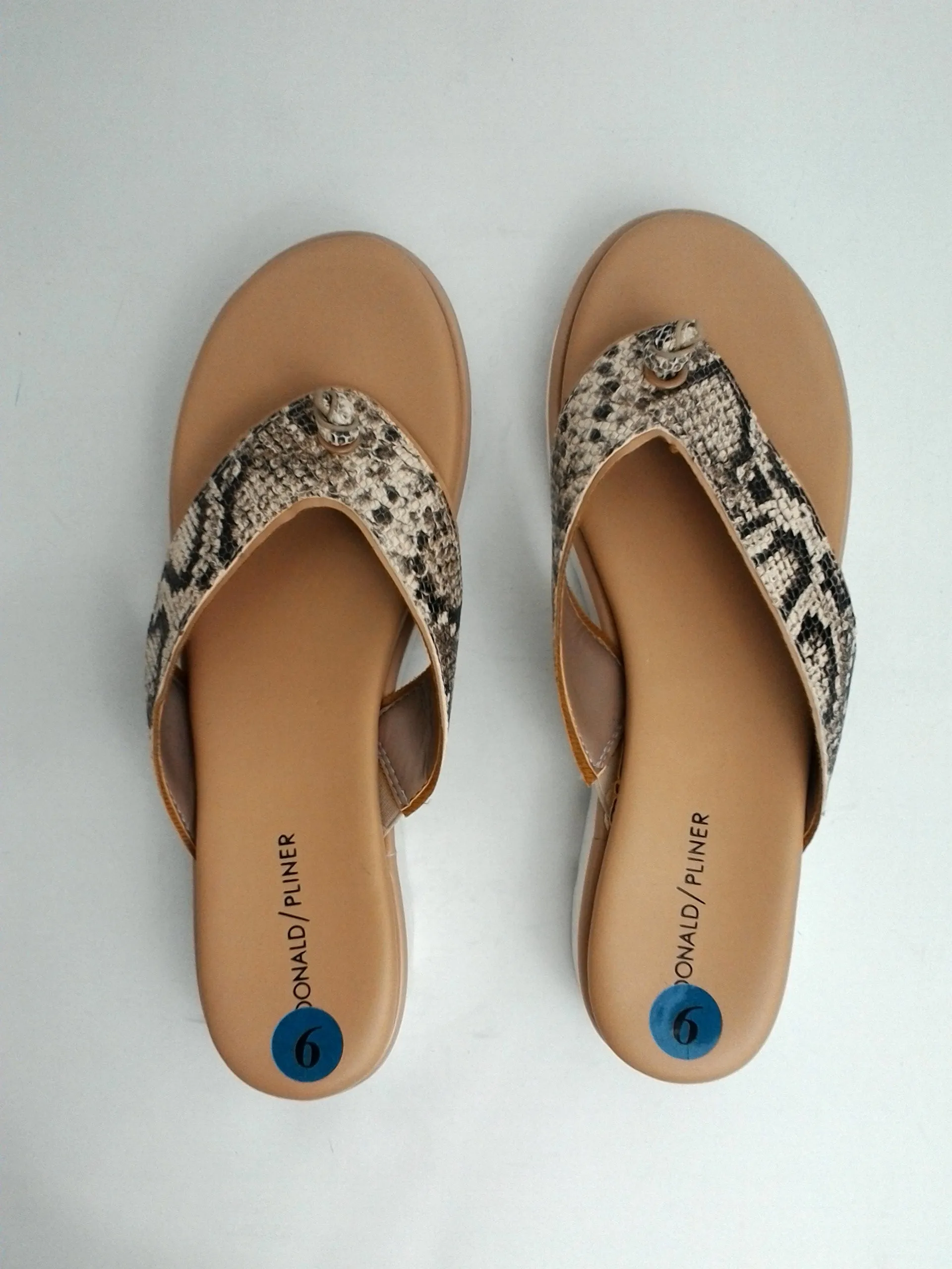 Donald Pliner Women's Thong Sandal Beige Animal Print Leather Size 9